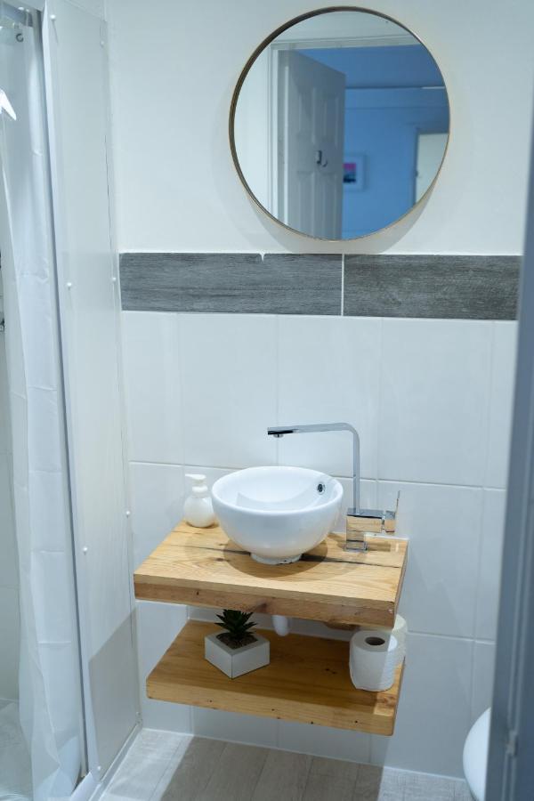 ברייטון Ocean Breeze Rooms מראה חיצוני תמונה